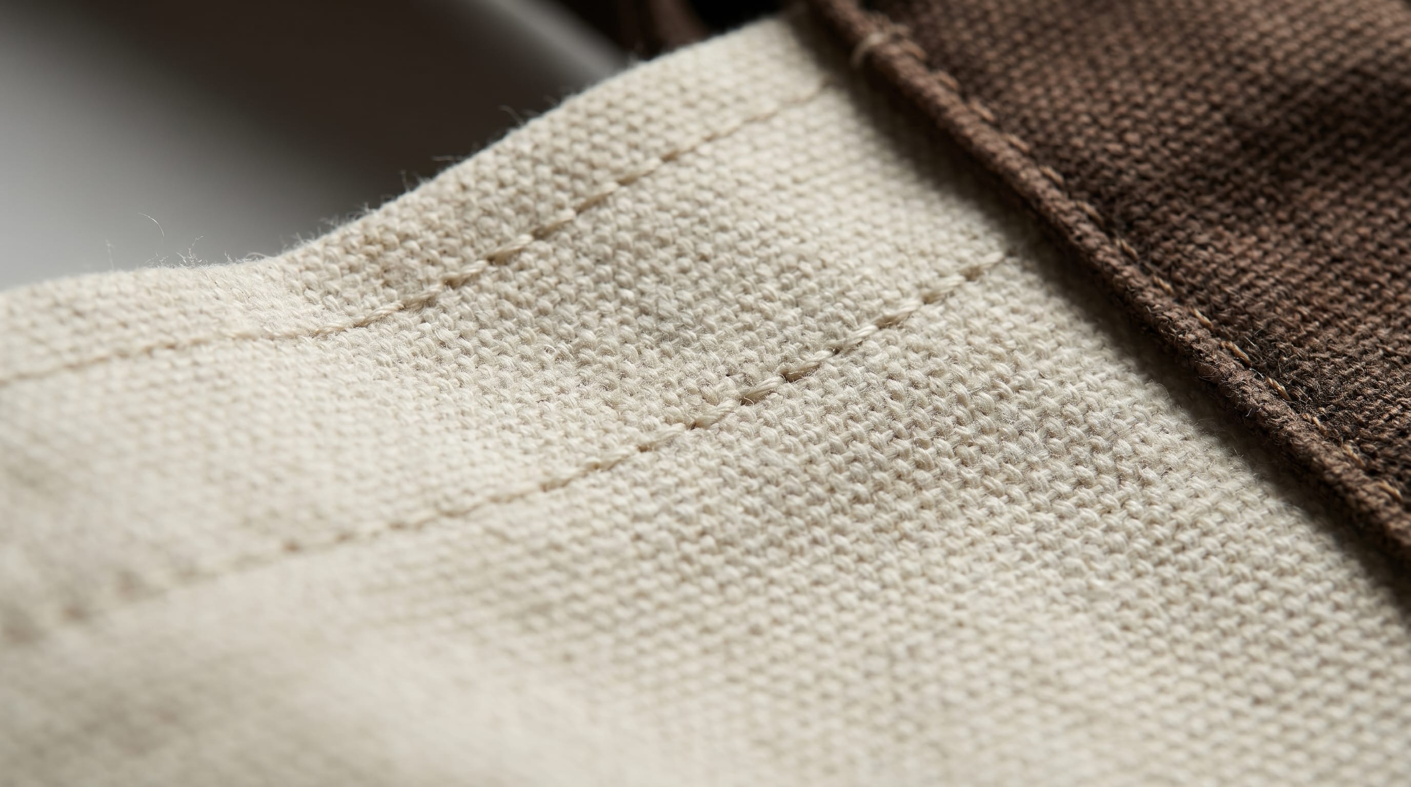Premium 100% natural cotton canvas used in every Cardle tote bag